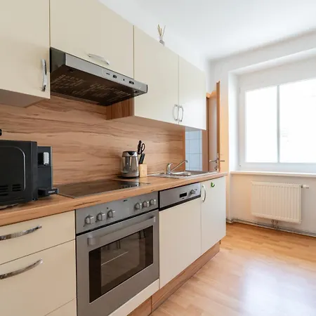 Farawayhomes Leoben #a10 Apartment